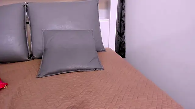 Mistt_Mia's cam snapshot