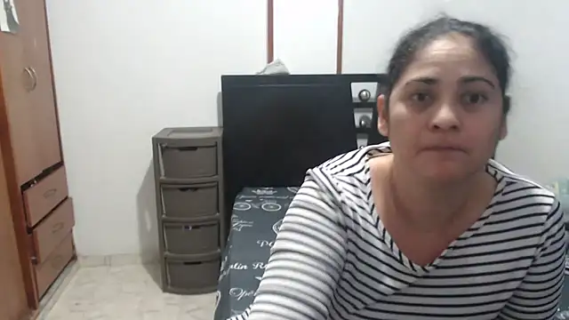 ihan_zara's cam snapshot