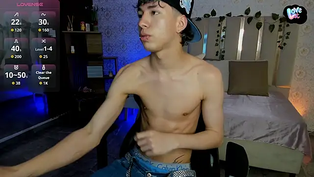 kaelwolf_tay live sex cam