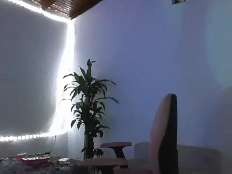 Nina-foxx's cam snapshot