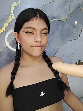 NIKIBUNNY's cam snapshot