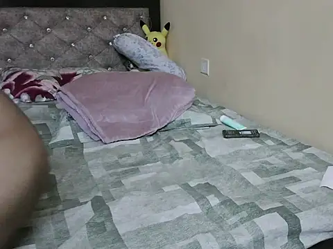 miniSissySlut1 live sex cam