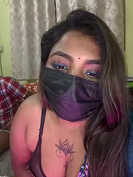 Trending_Couple live sex cam