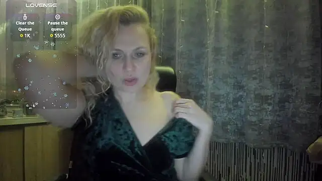 LanaLight_x's cam snapshot