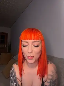 ScarletVixenLive's cam snapshot