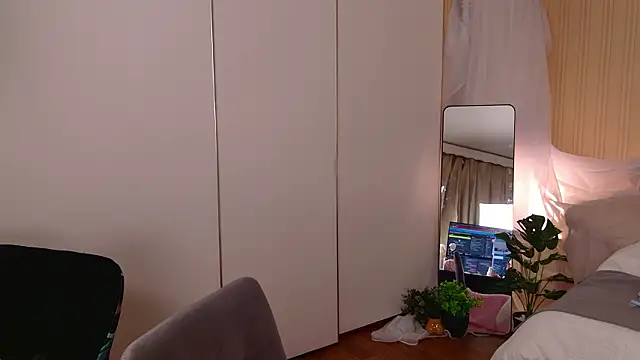 Angell_Wild's cam snapshot