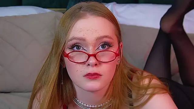 AgataFoxley's cam snapshot