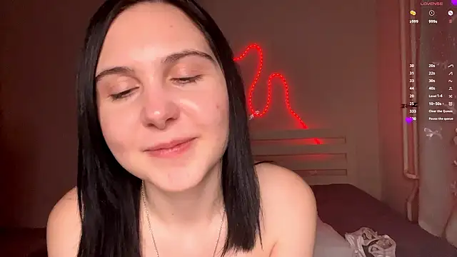 MyraLitterers's cam snapshot