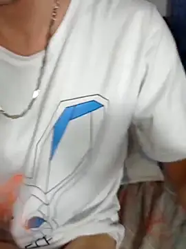 themaykiin18's cam snapshot