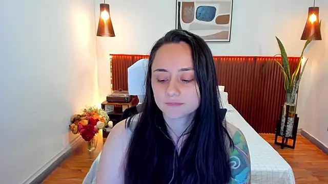 KatherineBond's cam snapshot