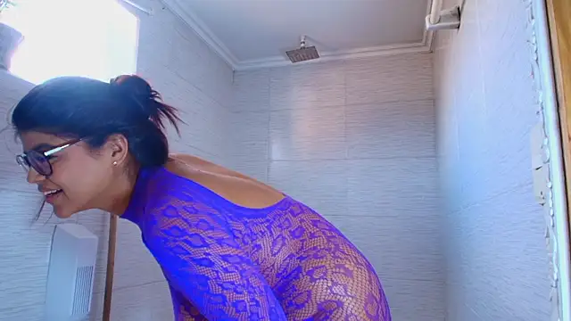 mialopez52's cam snapshot