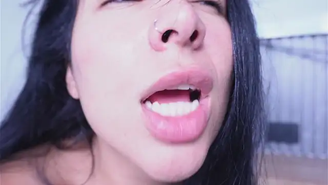 greciadom555's cam snapshot