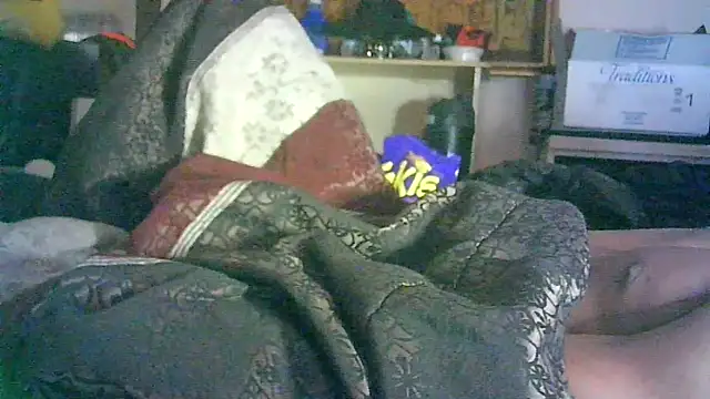 ON3YOULLN3VER_FIR3's cam snapshot