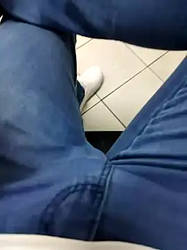 gatmoreno1's cam snapshot