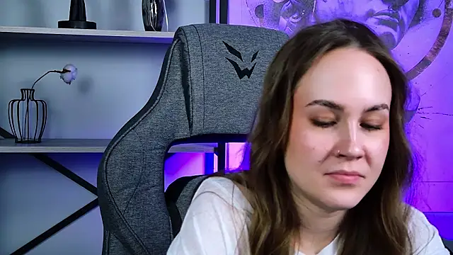 ElinVale's cam snapshot