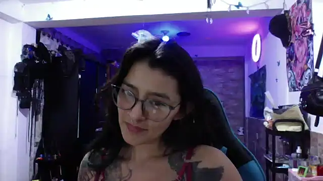 AngelaQueen_'s cam snapshot