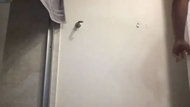 BigGuyMuscle's cam snapshot