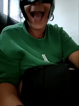 RedHaze1's cam snapshot