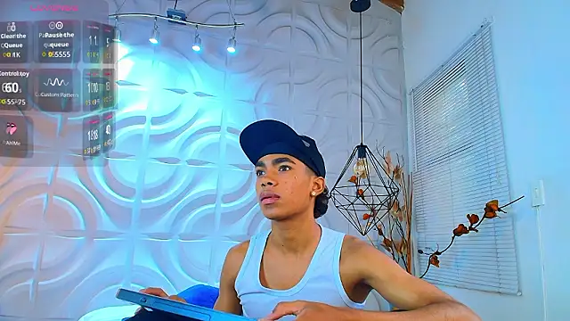 AlanCutee live sex cam