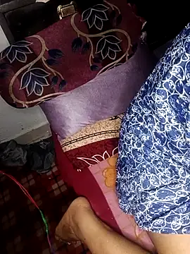 Desi_bhabhi299 live sex cam