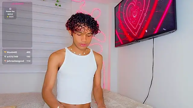 Aaron_Wiinter live sex cam