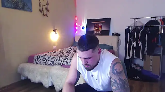 Tiberius_hunk live sex cam