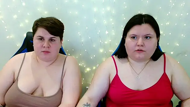 BeckyAndHellen live sex cam