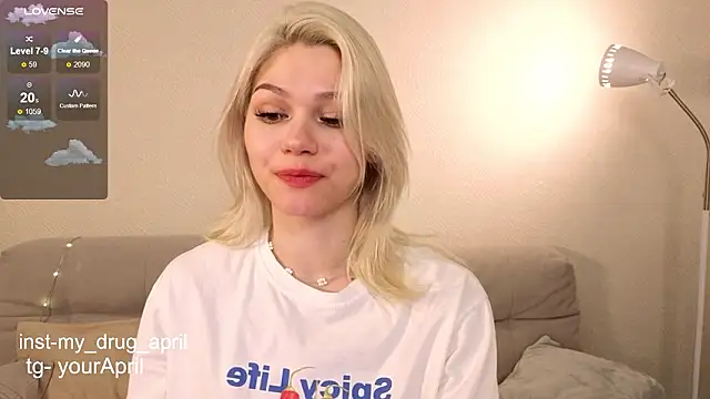 MyApril's cam snapshot