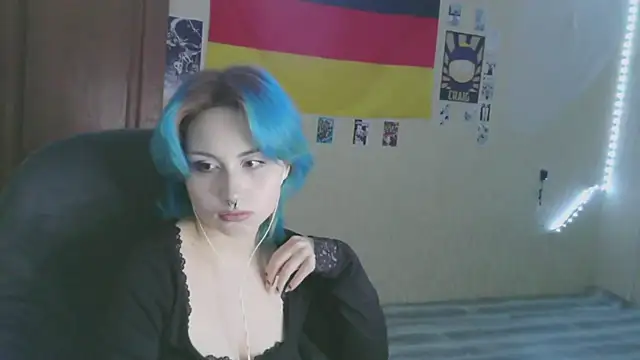 LeisaHopperstad live sex cam