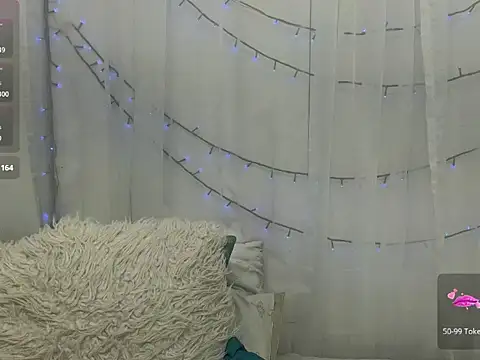 ninaa_fox's cam snapshot