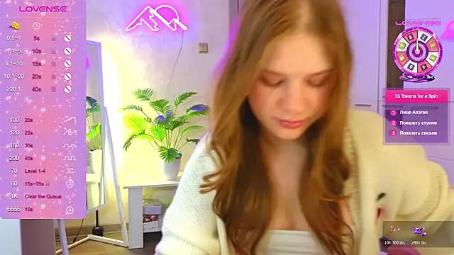 TrissMerigold9's cam snapshot