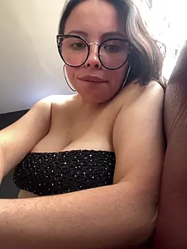 Megan_05_'s cam snapshot