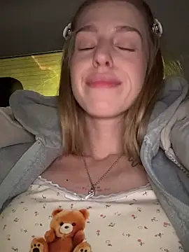 kira_mia's cam snapshot