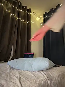 Ella_Charm's cam snapshot