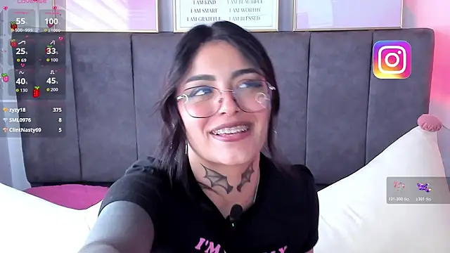 Hinataw33d01's cam snapshot