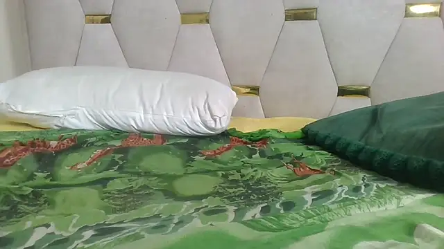 Fine_assie's cam snapshot