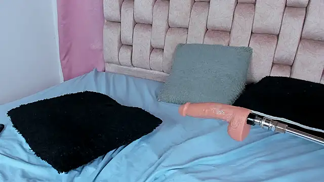 Emma_Evelyn's cam snapshot