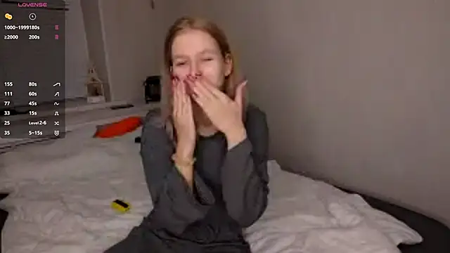 ToyaPletz's cam snapshot