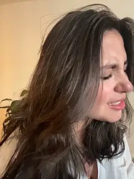 sukhakunis1 live sex cam