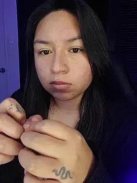 BellaRoux1's cam snapshot