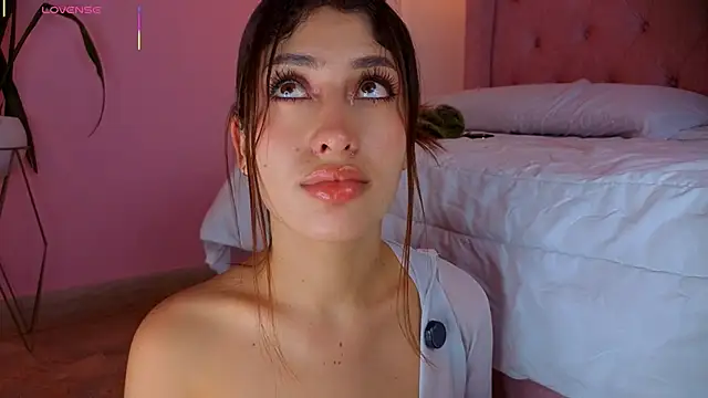 Honeyymoonn_'s cam snapshot