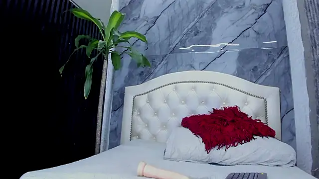 Tiffany-Jones's cam snapshot