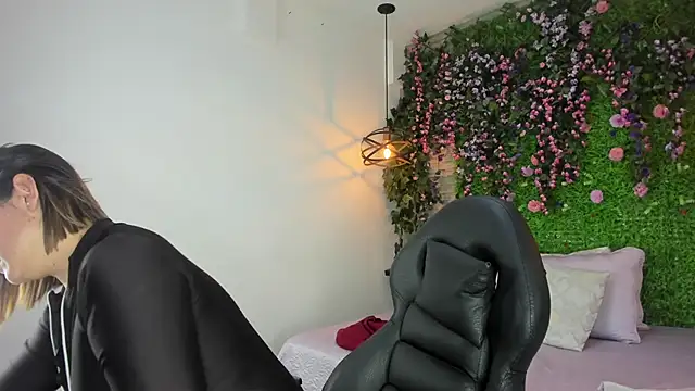 SarahDeyvis's cam snapshot