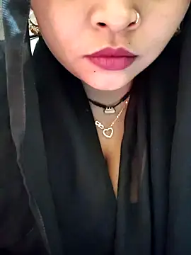 Indian-Nazia's cam snapshot