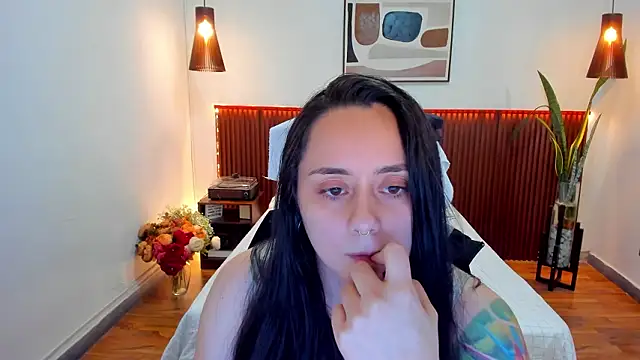 KatherineBond's cam snapshot