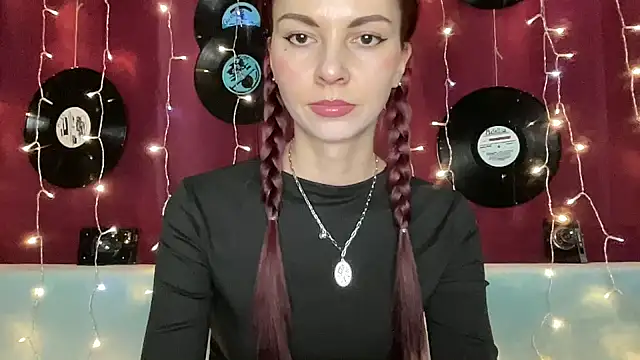 Musicalgirl's cam snapshot