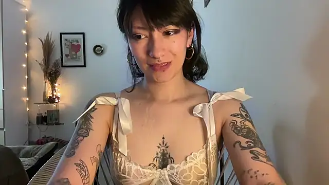 cataline_de_aragaon's cam snapshot