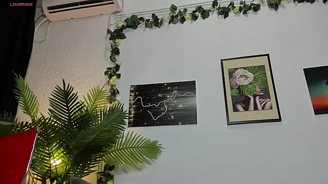 dolce_betty's cam snapshot