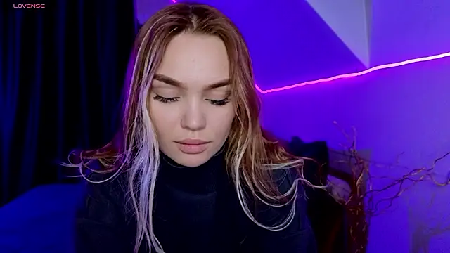 KitsyMoore's cam snapshot