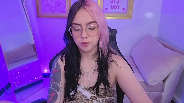 Hela_v's cam snapshot